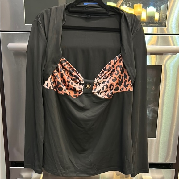Chic Black and‎ Orange Cut Out Bustier Blouse - Picture 1 of 5